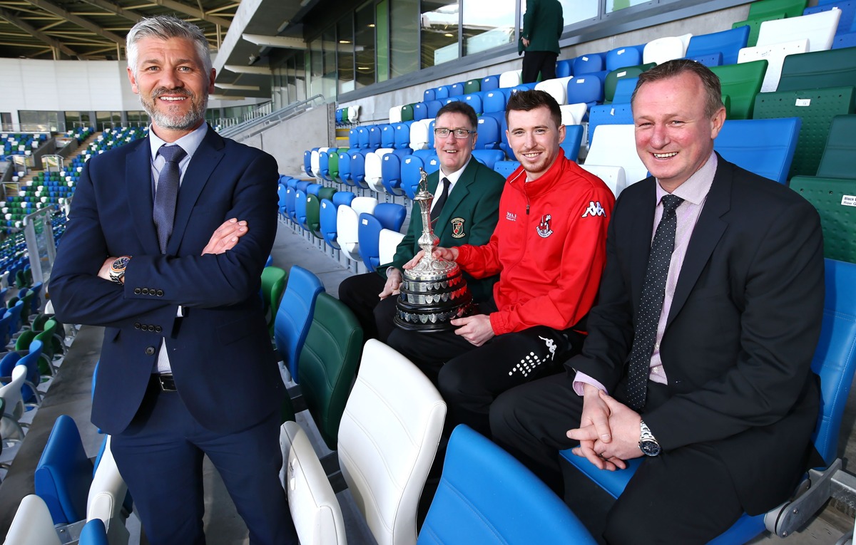 The Bank of Ireland UK Ulster Footballer of the Year trophy for 2016 was presented today to Billy Joe Burns of Crusaders, who has played for the club since May 2014. 